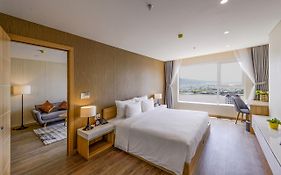 Zen Diamond Suites Hotel da Nang